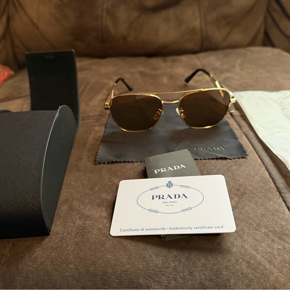 Prada Men/Women Sunglasses in Gold and Brown